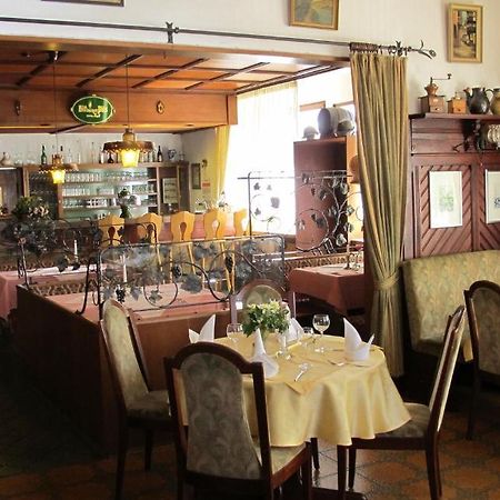 Hotel Garni Hauth ベルンカステル・クース エクステリア 写真